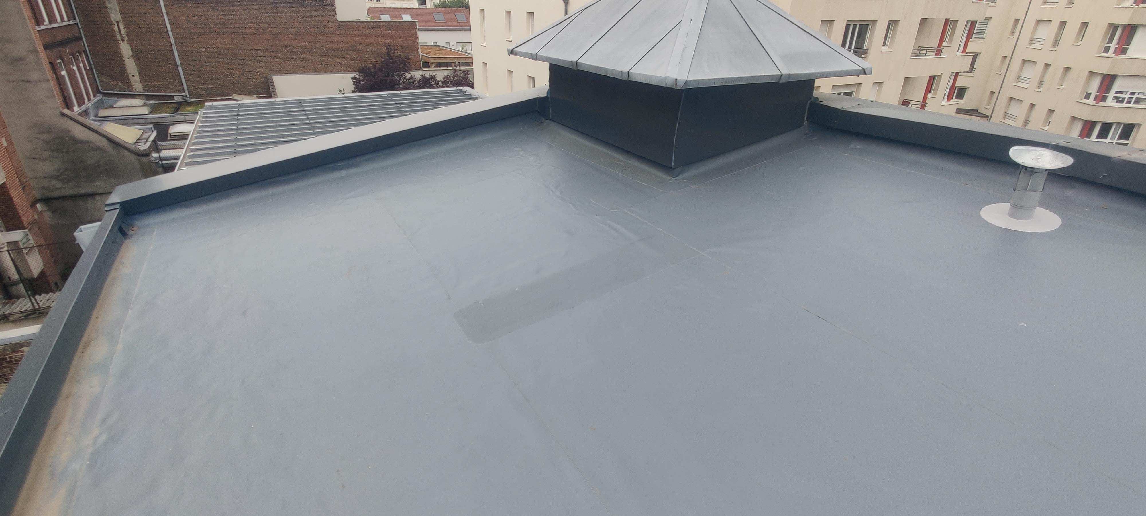 R&eacute;paration de toiture plate suite &agrave; une fuite &agrave; Cysoing